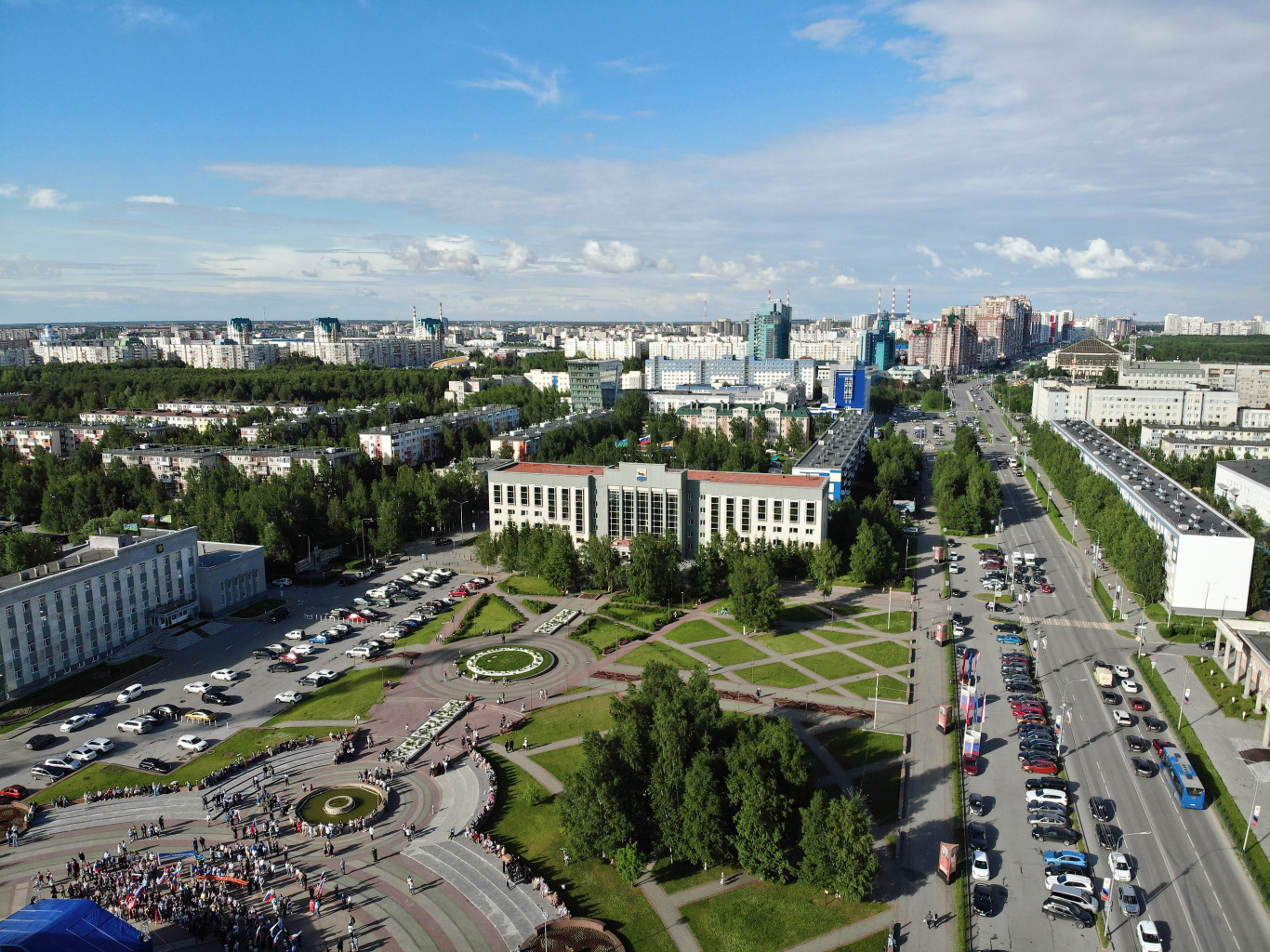 Вид на город с Администрацией лето.jpg Вид на город с Администрацией лето.jpg